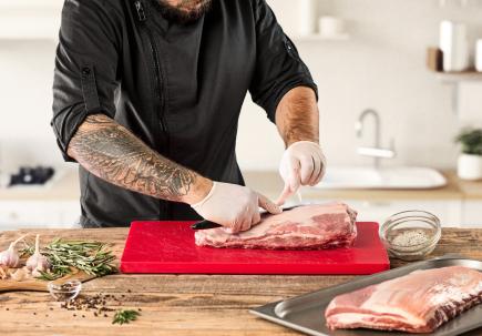 Jak správně očistit, vykostit a odblanit maso: Kuchařův průvodce od A do Z